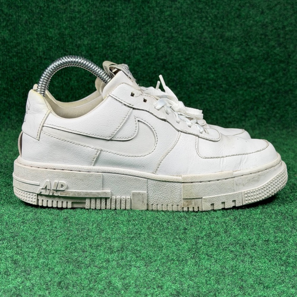 Nike Air Force 1 Pixel Triple White Leather Sneakers Women 7 Athletic CK6649-100 - Picture 2 of 9